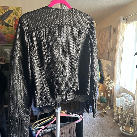 Blanc Noir Women's Quilted Black Leather Jacket - Picture 2 of 2